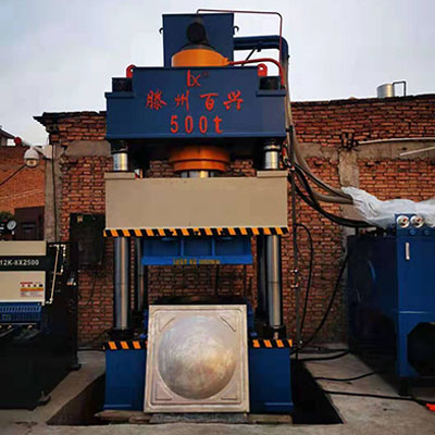 500噸不銹鋼水箱液壓機